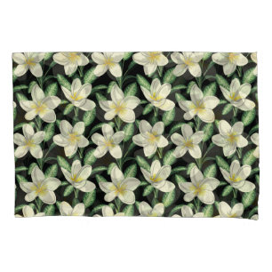 Tropical seamless pattern white flowers green leaf