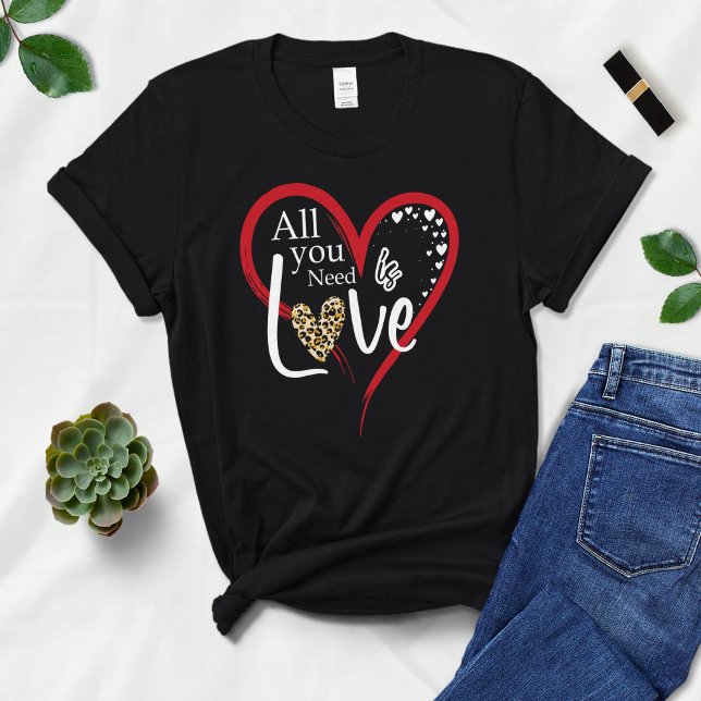 Tudo Que Você Precisa É De Uma Camiseta De Amor, D (Criador carregado)