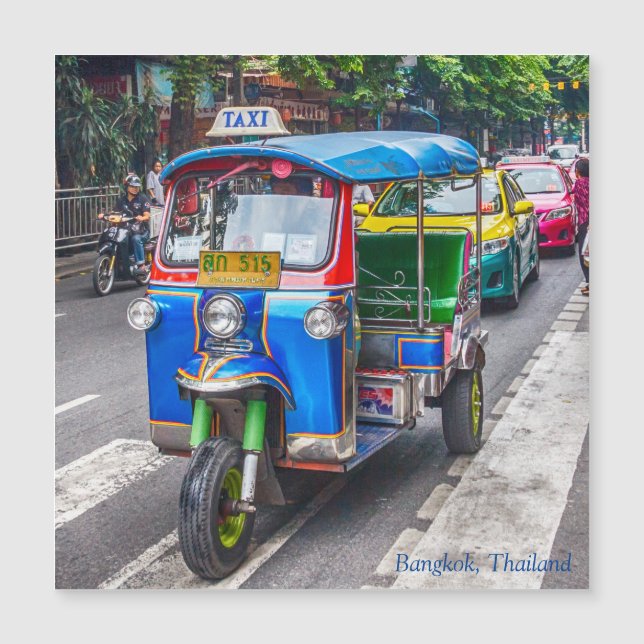 Tuks em Bangkok, Tailândia (Frente)