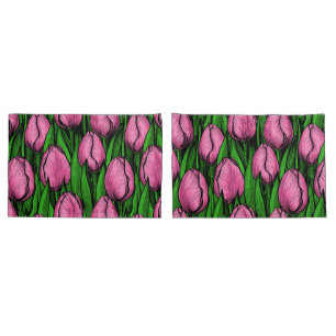 Tulipas cor-de-rosa com folhas verdes