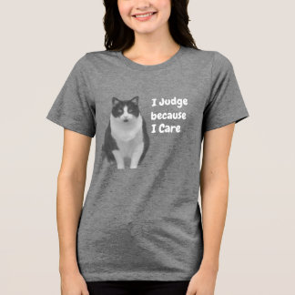 Tuxedo cat I Judge