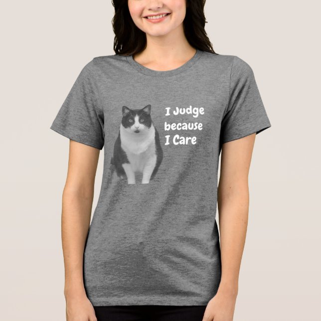 Tuxedo cat I Judge (Frente)