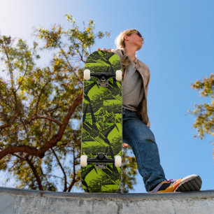 Ufo Space Battt Pre-Built Complete Skateboard