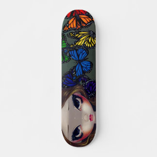 Um arco-íris do skate da fada das borboletas