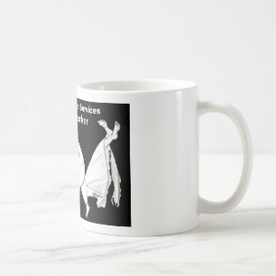 Um assistente social na caneca de café do trabalh