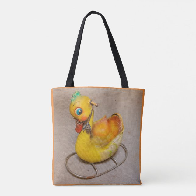 um balanço antigo para crianças na bolsa de tote (Verso)