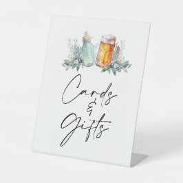 Um Bebê Está Fazendo Cartões De Chá de fraldas E P