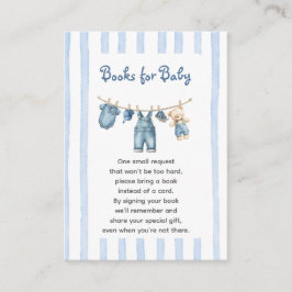 Um bebezinho azul traga um cartão de gabinete de l