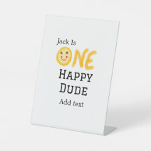 Um cara feliz 1rua feliz Aniversário sorrido amare