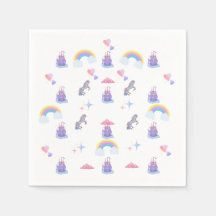 Um castelo de conto de fadas e guardanapos de unic