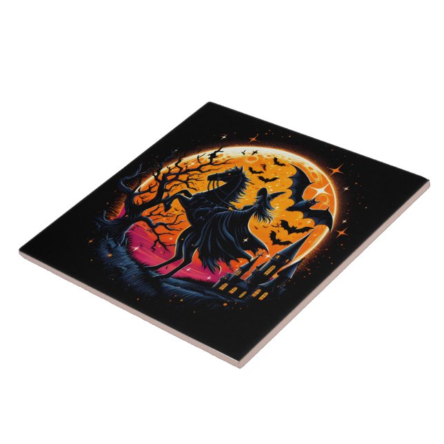 Um cavalo místico de Halloween sob a lua de cheio (Lateral)