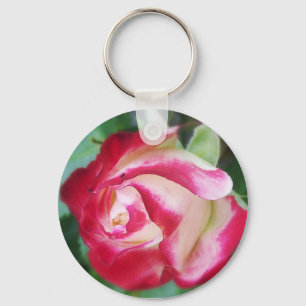 Um chaveiro do rosa