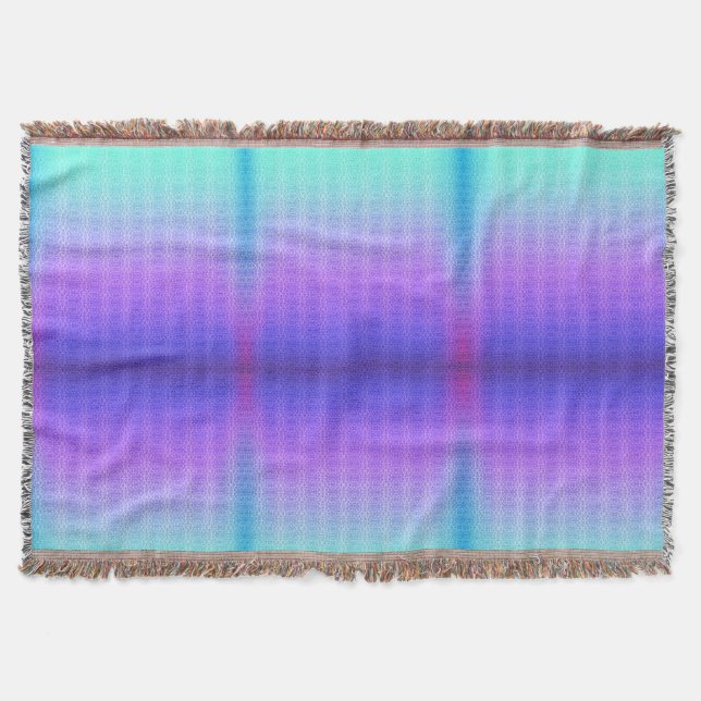 Um cobertor tecido com um padrão gradiente de roxo (Frente)