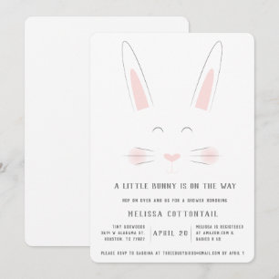 Um coelhinho está a caminho do convite do chá de