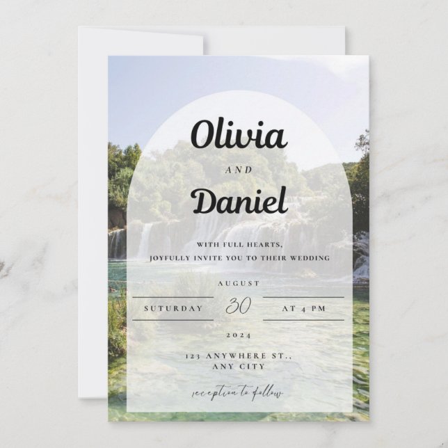 Um convite com fundo de água natural (Frente)