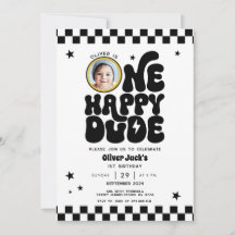 Um convite para primeiro aniversario Feliz com Fot