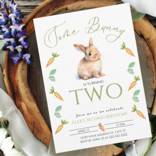 Um convite para segundos aniversários Bunny na fro