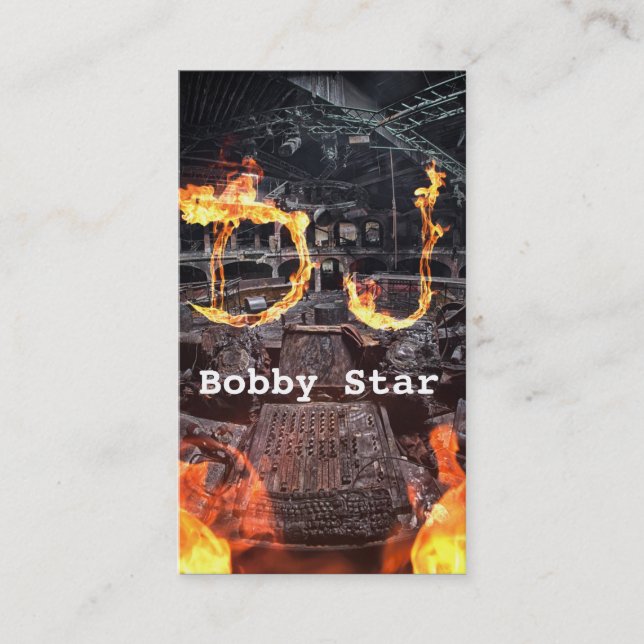 Um DJ legal queimou o cartão de visita inicial das (Frente)