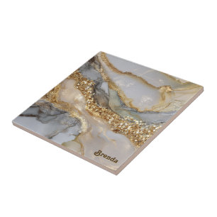 Um fundo de mármore branco e dourado luxuoso