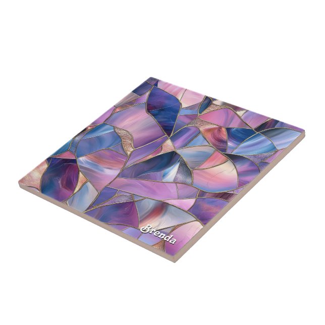 Um luxuoso padrão de vitral em tons roxos (Lateral)