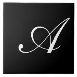 Um Monograma Branco Inicial em Preto<br><div class="desc">Letra branca clássica monograma a preto,  "A"</div>