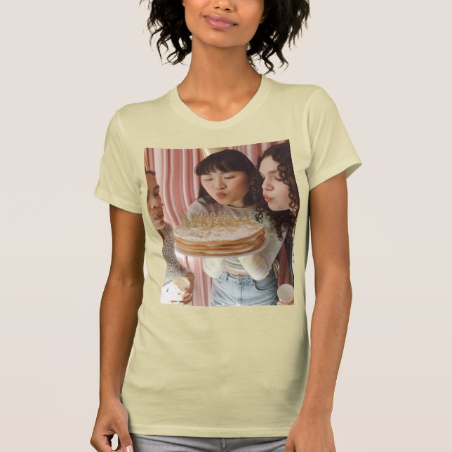 Um ótimo título de camiseta de meninas (Frente)
