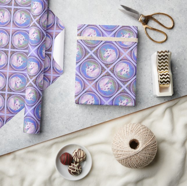 Um papel de embrulho de paraíso roxo (Artesanato)