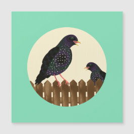 Um pássaro do jardim comum assado em uma cerca