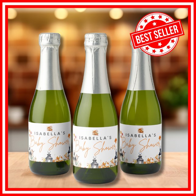 Um Pequeno Chá de fraldas de outono de Abóbora (A Little Pumpkin is on the Way Fall Autumn Floral Baby Shower Sparkling Wine Labels )