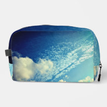 Uma aspersão de nuvens