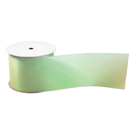 Uma bobina de fita verde é desenrolada ligeirament