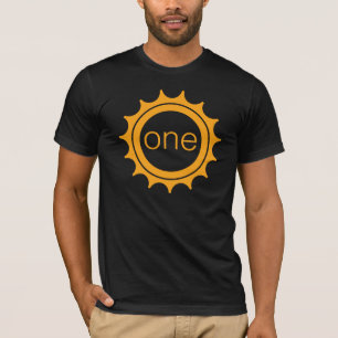 Uma camisa da bicicleta T da engrenagem