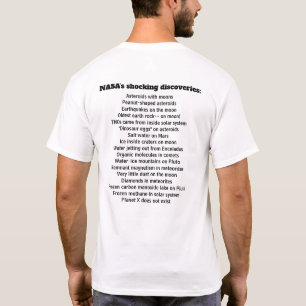 Uma camiseta HPT de asteroide com luas