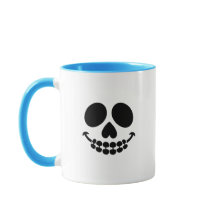 Uma caneca com sorriso.