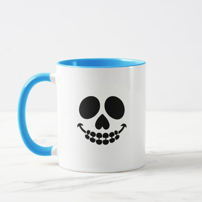 Uma caneca com sorriso. (Esquerda)