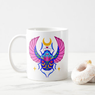 Uma caneca de café Colorida Scarab