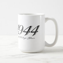 Uma caneca do ano 1944 do vintage