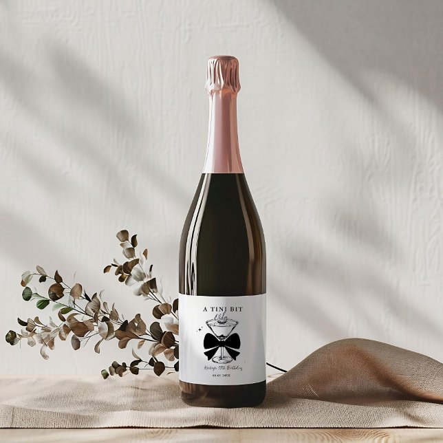 Uma Festa de aniversário Martini Mais Velha (Criador carregado)