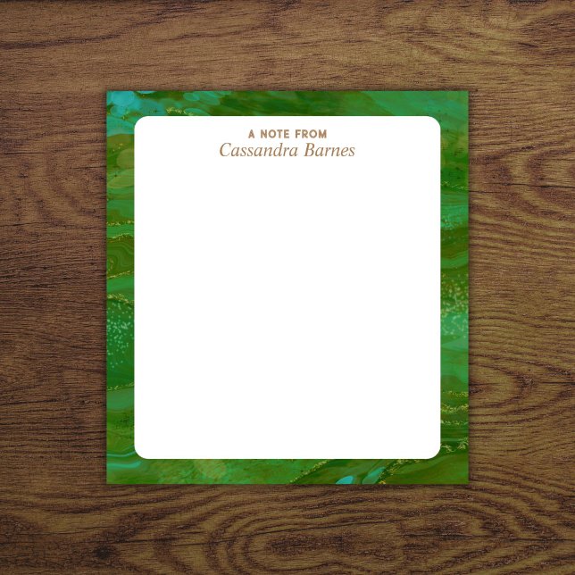 Uma Nota Do Bloco De Notas Personalizado (Personalized name notepad with emerald green border.)
