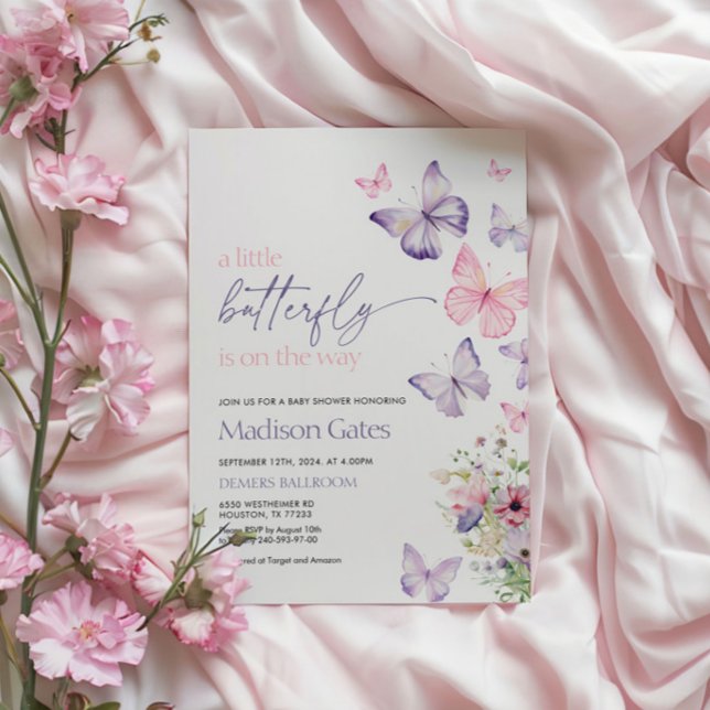 Uma Pequena Borboleta Está a Caminho do Convite (butterfly baby shower invitation, a little butterfly is on the way)