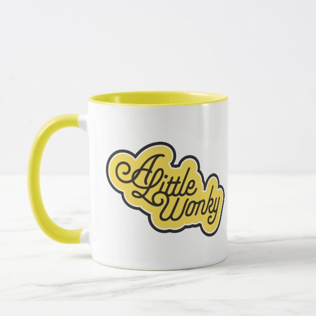 Uma pequena caneca Wonky (Esquerda)