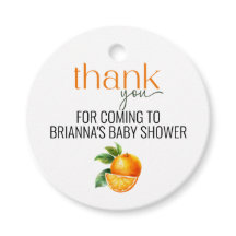 Uma Pequena Cutie Está No Caminho Para A Etiqueta