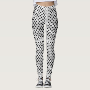Uma pessoa vestindo leggings brancas de cintura al