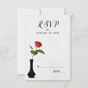 única rosa vermelha no vaso para RSVP de casamento