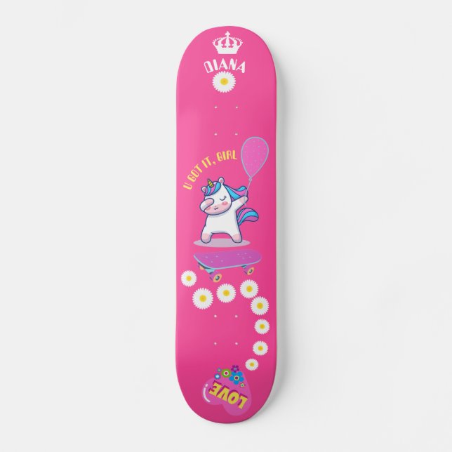 Unicórnio no skate com legendas personalizadas (Frente)