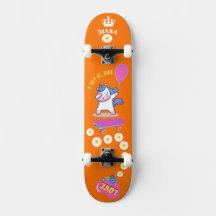Unicórnio no skate com legendas personalizadas