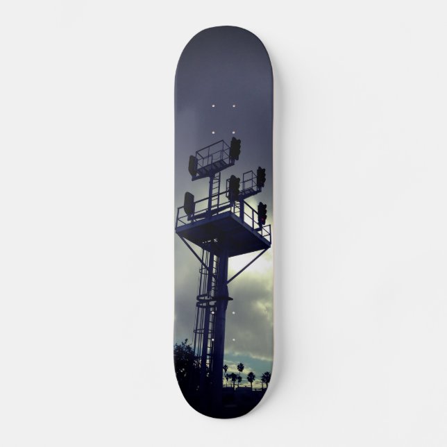 Urban Rustic Cityscape Riding Rails Skateboard (Frente)