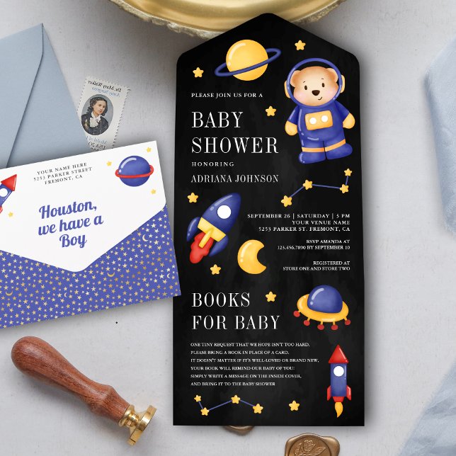 Ursa de pelúcia no espaço astronauta banho de bebê (Criador carregado)