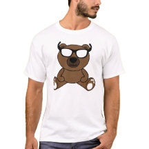Urso castanho legal com camisa de sol
