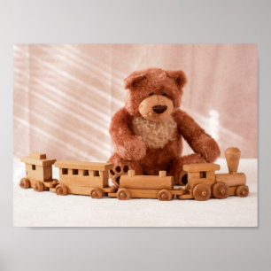 Urso do luxuoso e poster do trem do brinquedo